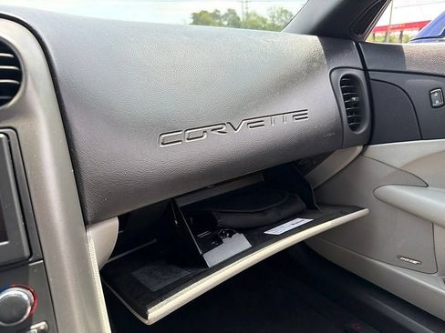 Used 2007 Chevrolet Corvette Coupe w/ Preferred Equipment Group RWD image 22