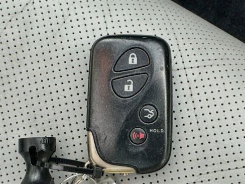 Used 2010 Lexus ES 350 w/ Preferred Accessory Package FWD image 38