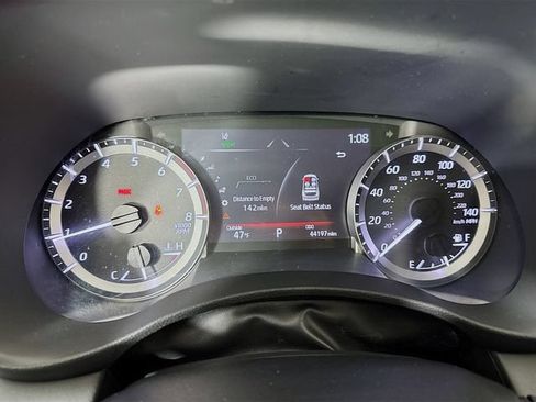 Used 2023 Toyota Highlander XLE AWD/4WD image 13