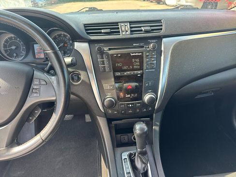 Used 2010 Suzuki Kizashi SLS AWD/4WD image 10
