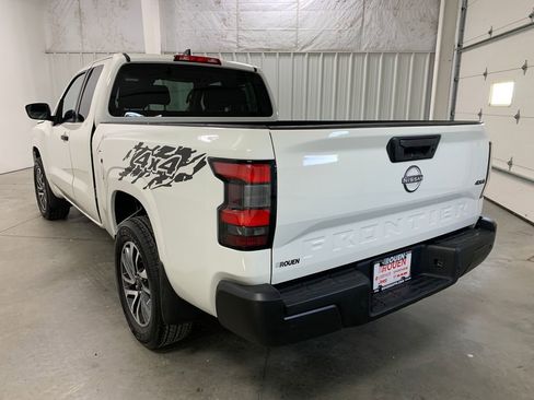 Used 2022 Nissan Frontier S w/ Technology Package image 21