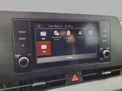 Used 2025 Kia Sportage LX image 5