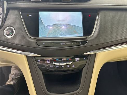 Used 2019 Cadillac XT5 Luxury image 22