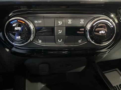 New 2026 Chevrolet Trax LT w/ Driver Confidence Package FWD image 22