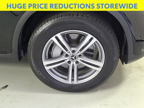Used 2021 Mercedes-Benz GLC 300 image 9