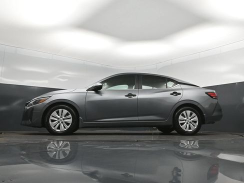 Used 2024 Nissan Sentra S FWD image 39