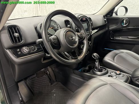 Used 2019 MINI Cooper Countryman ALL4 w/ Premium Package AWD/4WD image 3