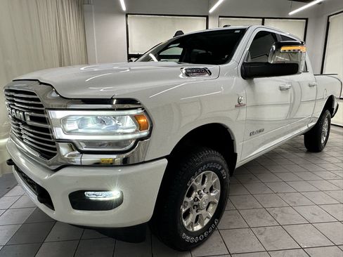 Used 2024 RAM 2500 Laramie w/ Safety Group AWD/4WD image 11