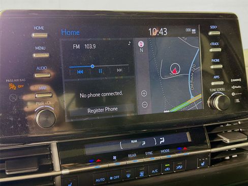 Used 2023 Toyota Sienna XLE Woodland Edition AWD/4WD image 19