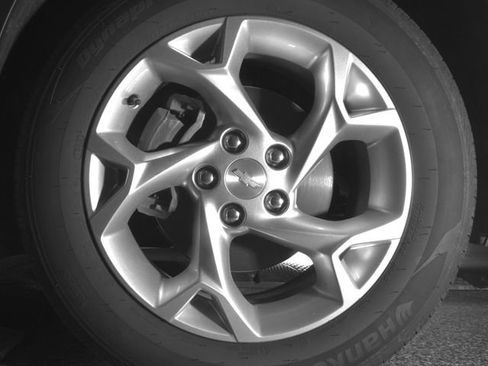 Used 2024 Chevrolet Trax LS w/ LS Convenience Package FWD image 9