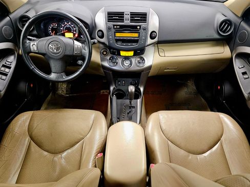 Used 2011 Toyota RAV4 Limited image 33