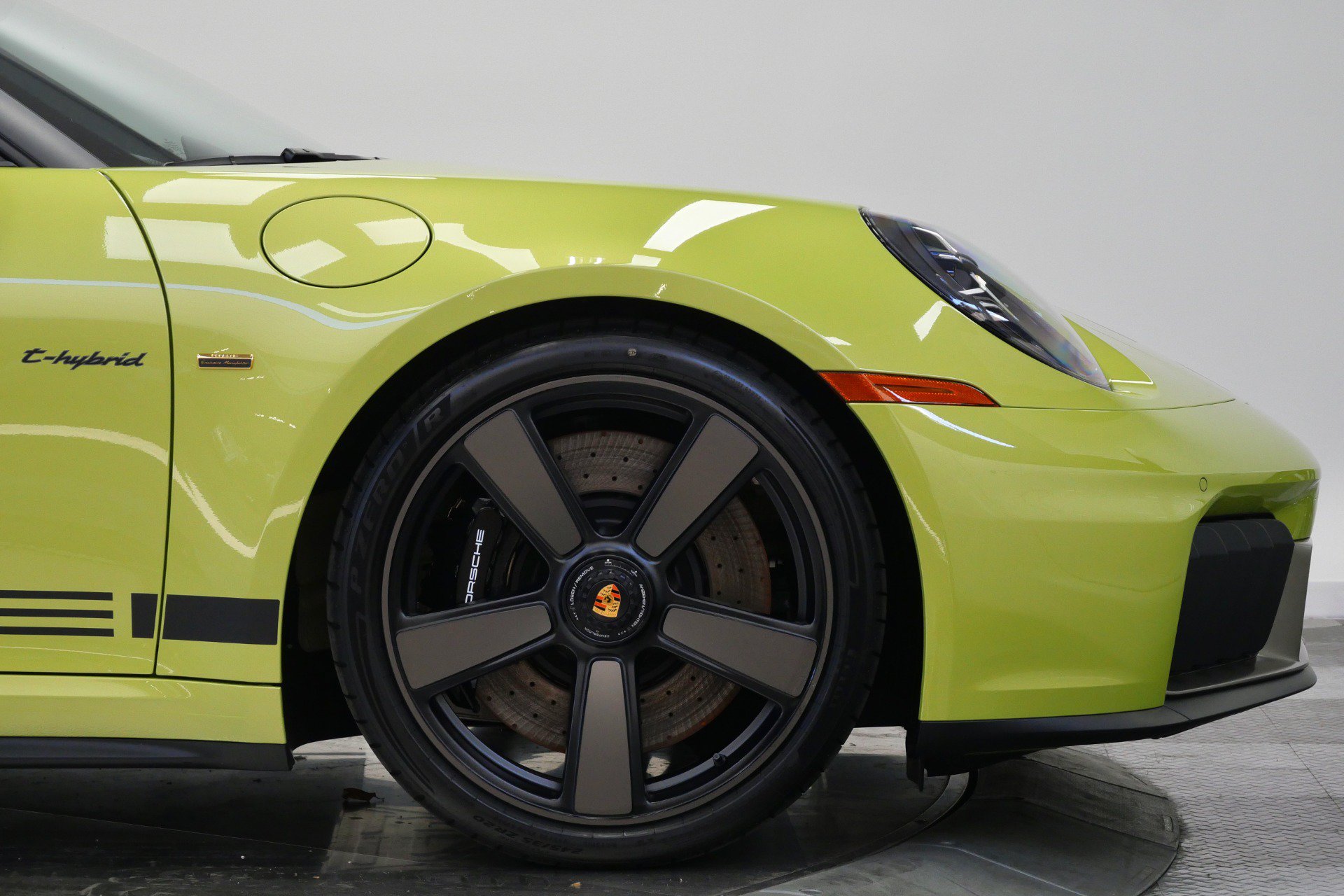 Used 2026 Porsche 911 GTS RWD image 65