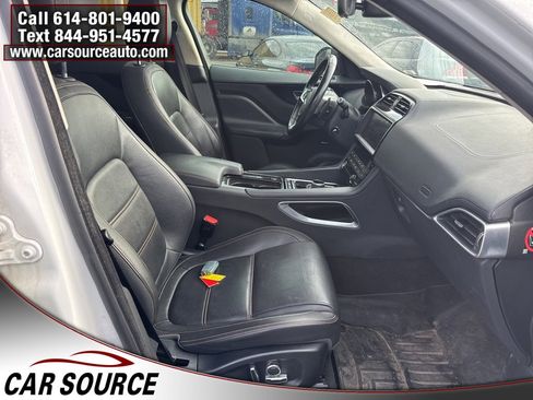 Used 2019 Jaguar F-PACE Prestige image 44