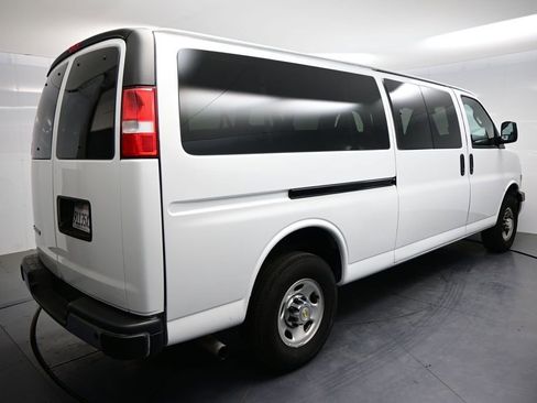 Used 2024 Chevrolet Express 3500 LT w/ LT Preferred Equipment Group RWD image 5