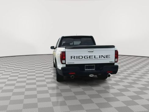 Used 2024 Honda Ridgeline Black Edition image 7