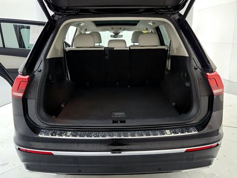 Used 2021 Volkswagen Tiguan SEL AWD/4WD image 20