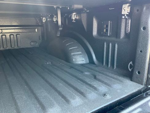 New 2025 Ford F250 XLT w/ Black Appearance Package AWD/4WD image 24