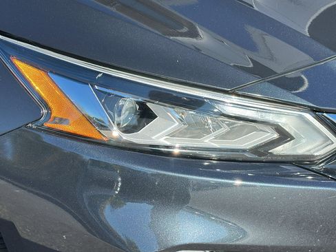 Certified 2022 Nissan Altima 2.5 SV image 4