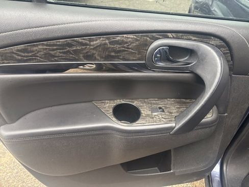 Used 2014 Buick Enclave Leather image 19
