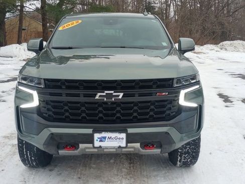 Used 2023 Chevrolet Suburban Z71 w/ Luxury Package image 2