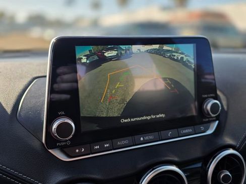 Used 2024 Nissan Sentra SV image 28