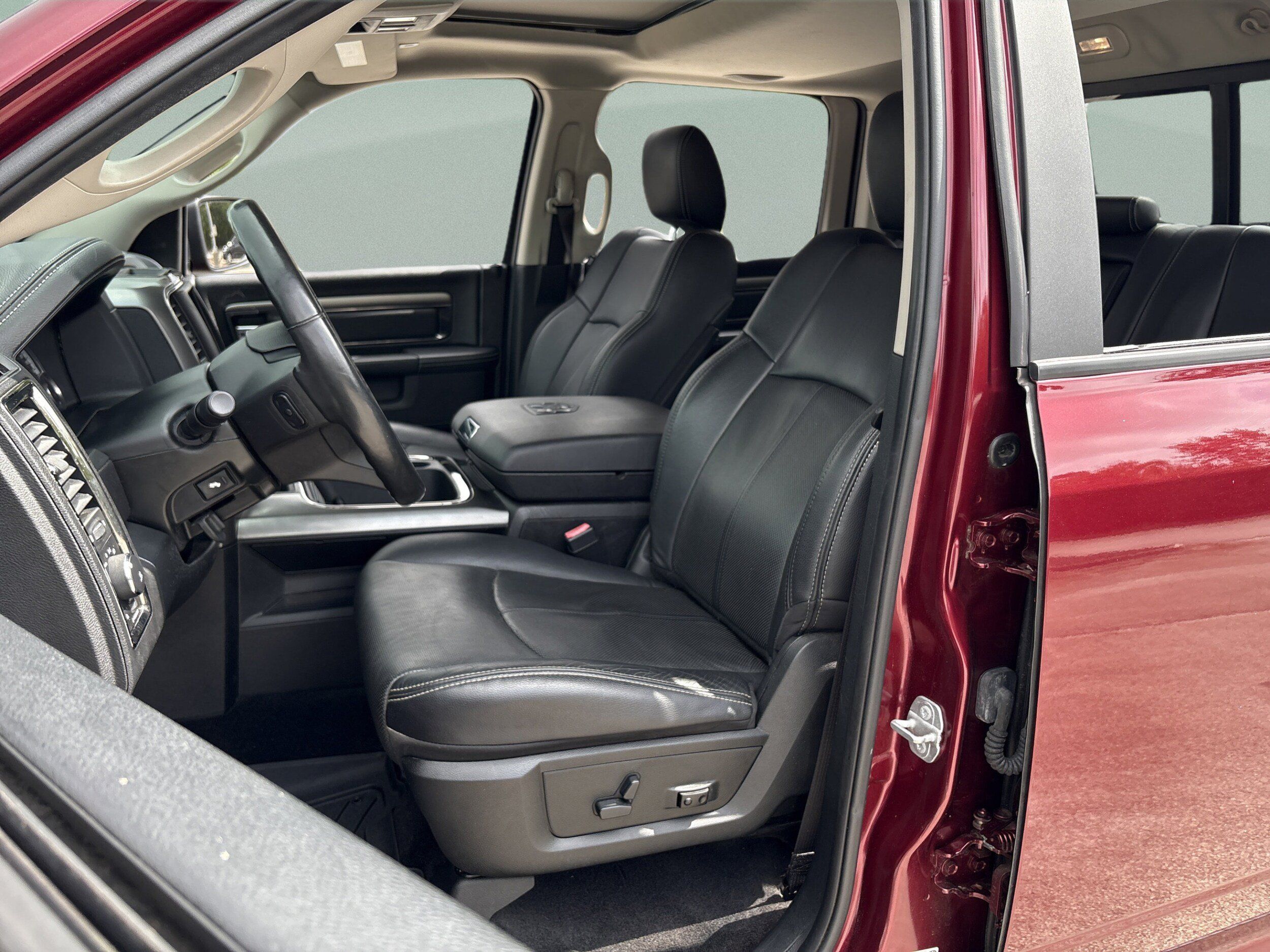 Used 2018 RAM 1500 Sport w/ Convenience Group AWD/4WD image 24