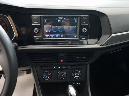 Used 2021 Volkswagen Jetta S w/ Driver Assistance Package image 7