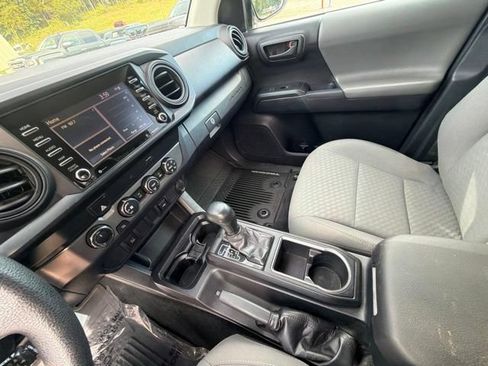 Used 2020 Toyota Tacoma SR AWD/4WD image 27