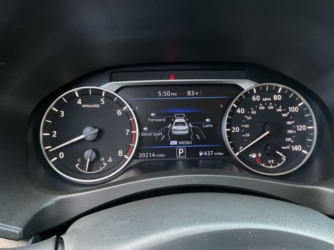 Used 2025 Nissan Altima 2.5 SV FWD image 31