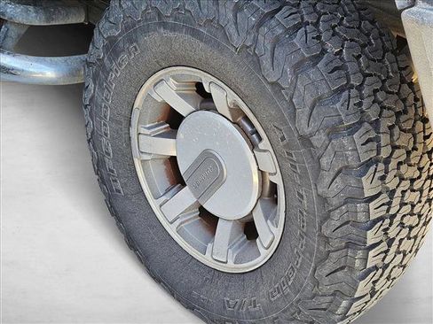 Used 2008 HUMMER H2 SUV image 12