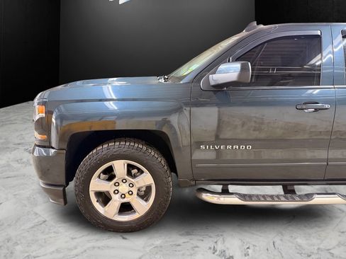 Used 2018 Chevrolet Silverado 1500 LT w/ All Star Edition AWD/4WD image 12