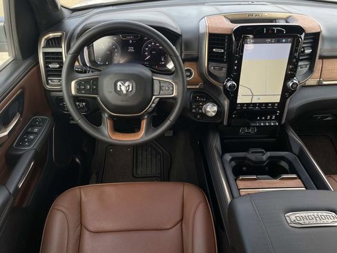 Used 2023 RAM 1500 Limited image 10
