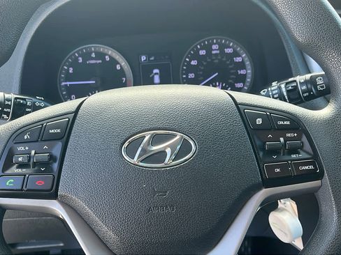 Used 2018 Hyundai Tucson SEL image 11
