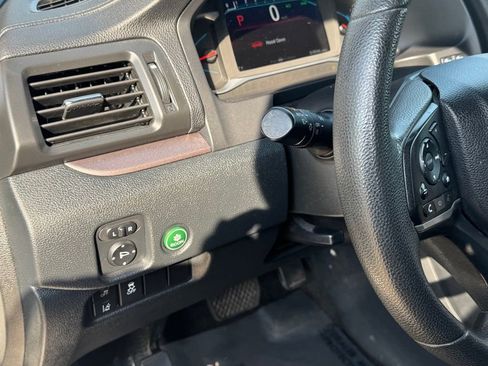 Used 2022 Honda Pilot Sport image 16