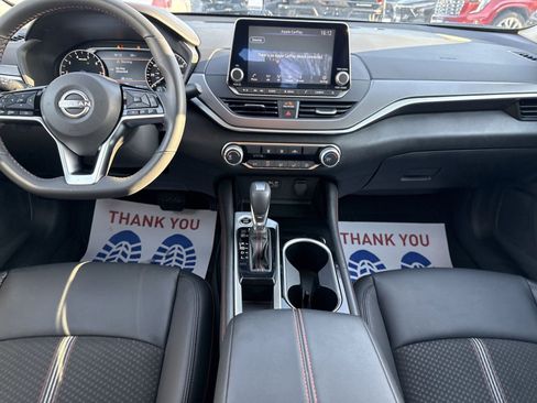 Used 2024 Nissan Altima 2.5 SR image 21