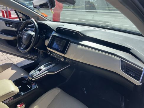 Used 2020 Honda Clarity Touring image 44