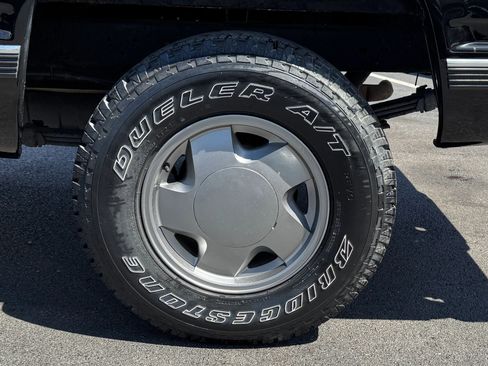 Used 1995 GMC Sierra 1500 4x4 Extended Cab image 9