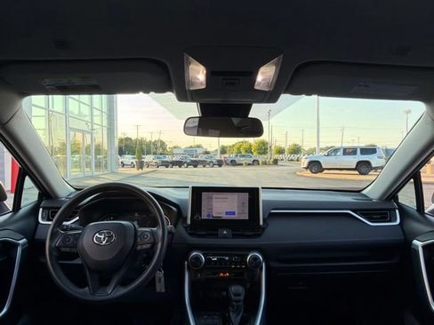 Certified 2023 Toyota RAV4 LE FWD image 13