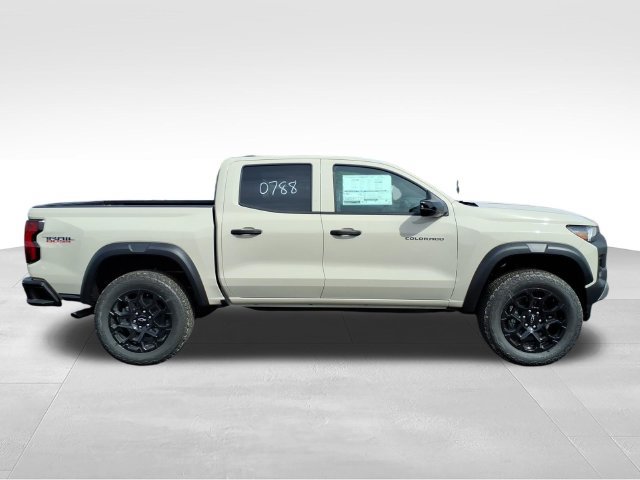 New 2026 Chevrolet Colorado Trail Boss AWD/4WD image 2