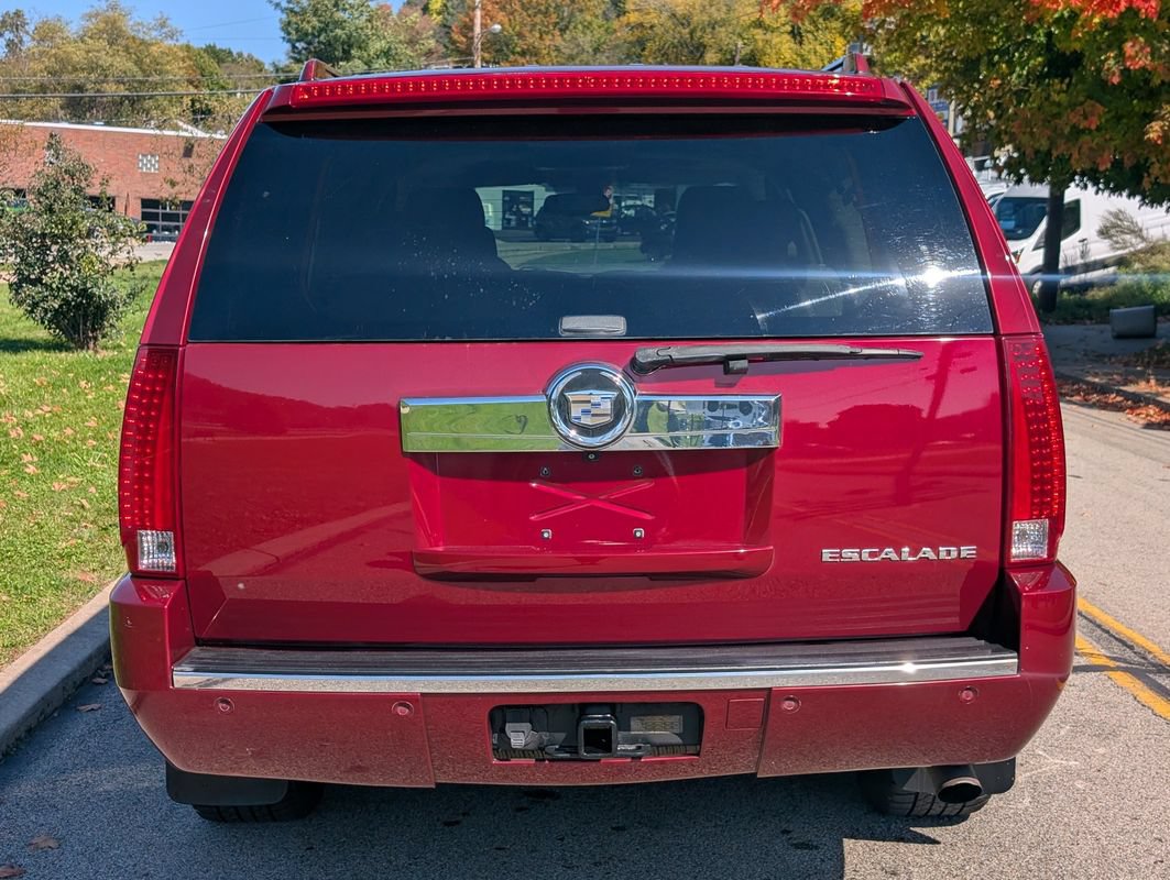 Used 2008 Cadillac Escalade ESV AWD image 7