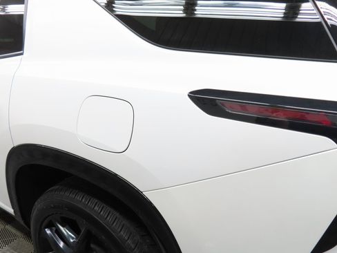 Used 2024 Chevrolet Traverse RS w/ LPO, Floor Liner Package image 48