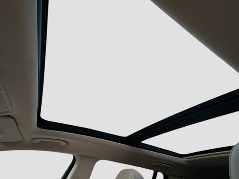 Used 2023 Mercedes-Benz GLS 450 4MATIC image 23