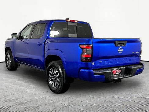 Used 2025 Nissan Frontier SL AWD/4WD image 4