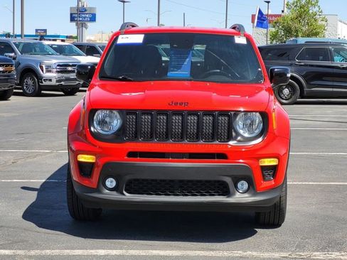 Used 2022 Jeep Renegade Altitude w/ Convenience Group AWD/4WD image 2