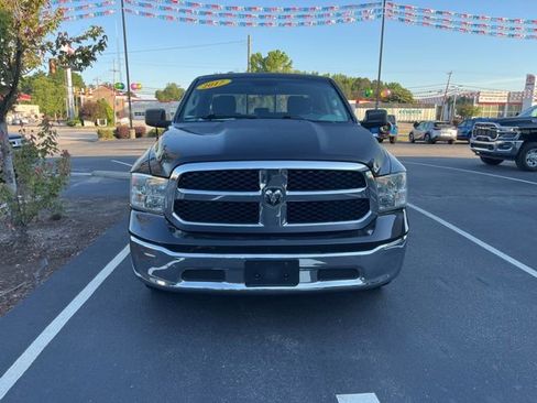 Used 2017 RAM 1500 Classic SLT AWD/4WD image 2