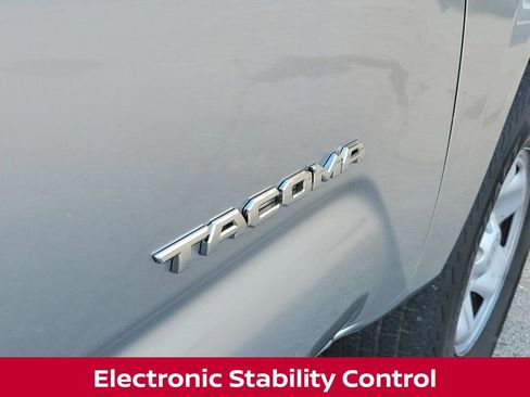 Used 2022 Toyota Tacoma SR5 RWD image 11