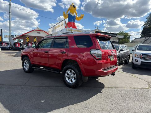 Used 2014 Toyota 4Runner SR5 AWD/4WD image 4