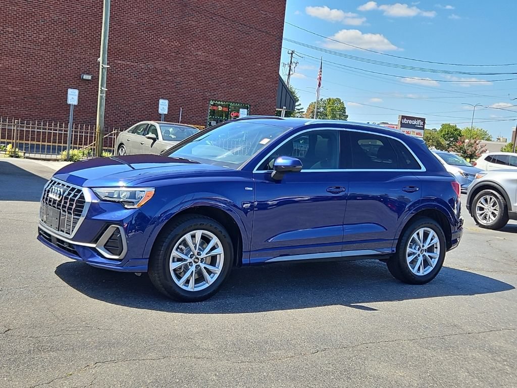 Used 2022 Audi Q3 2.0T Premium AWD/4WD image 3