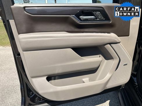 Used 2025 GMC Yukon Elevation w/ LPO, Floor Liner Package AWD/4WD image 21