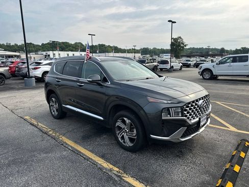 Used 2021 Hyundai Santa Fe SEL w/ Convenience + Premium Package AWD/4WD image 3